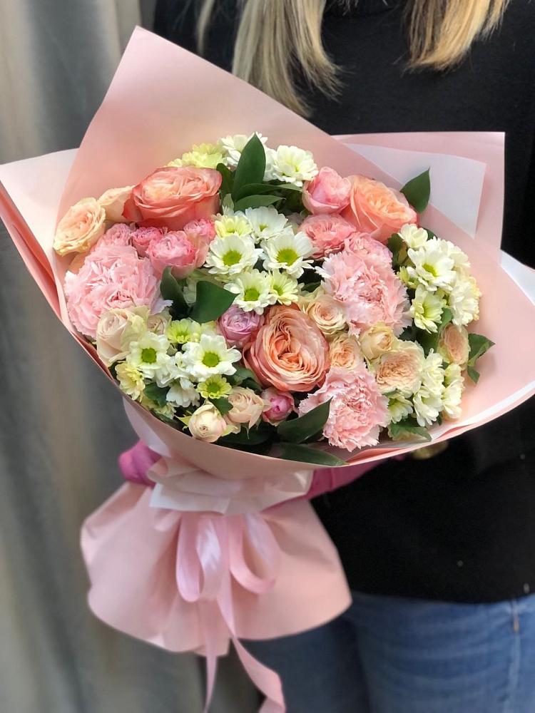 Букет цветов из: Гвоздики, Розы и Хризантемы в Новый Уоян