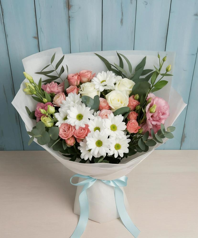 Букет цветов из: Розы, Лизиантусы и Хризантемы в Новый Уоян