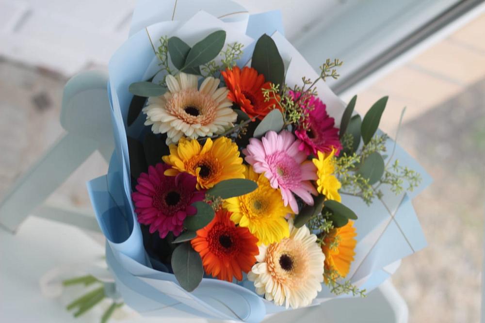 Букет цветов из: Герберы в Новый Уоян