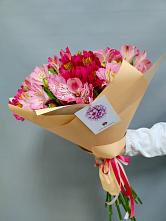 Букет цветов из:  Альстромерии в Новый Уоян