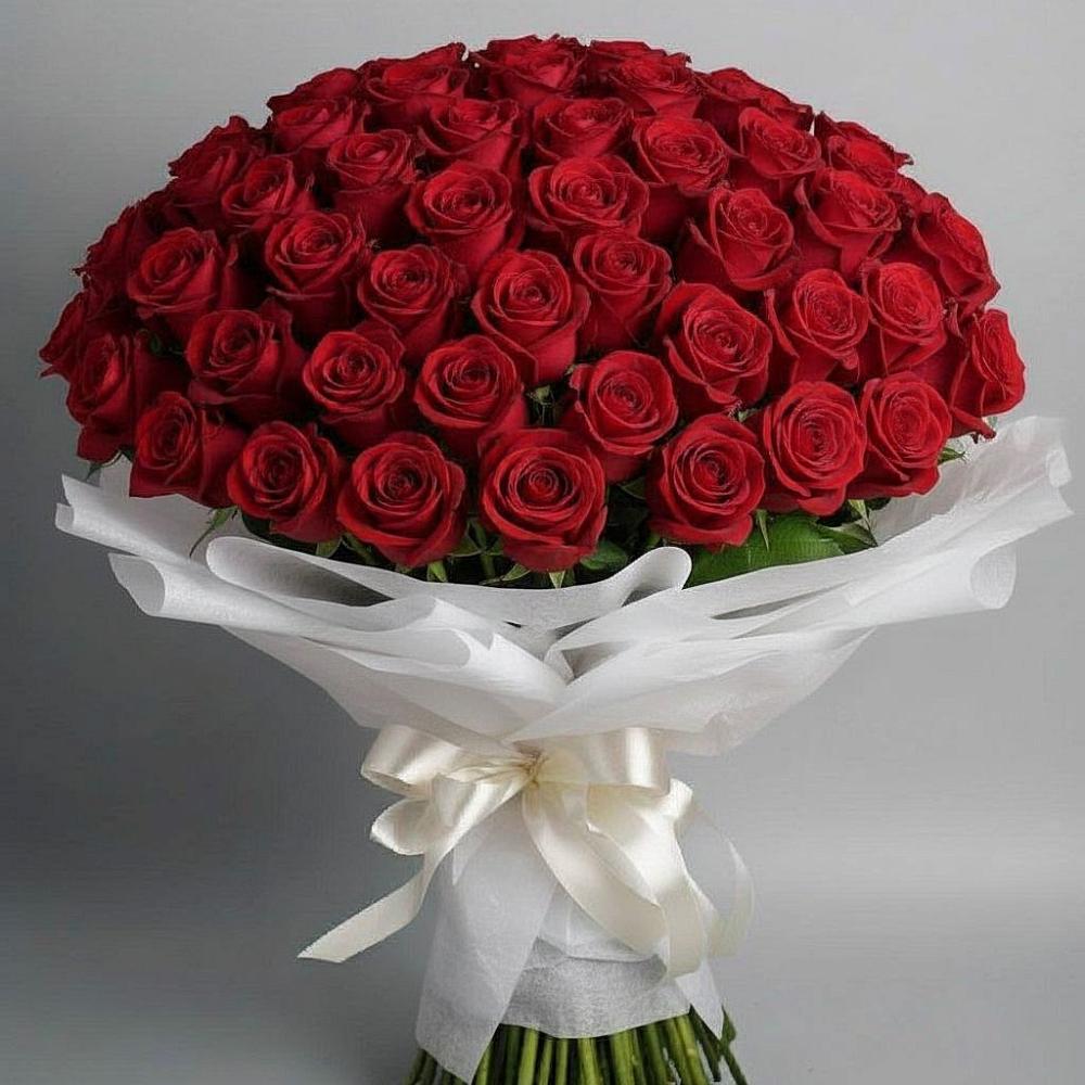 Букет 101 Красная роза Блэк Мэджик в Новый Уоян