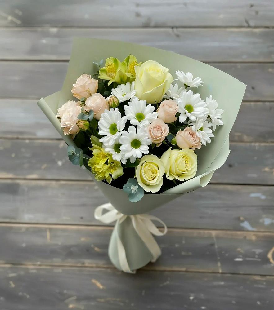 Букет цветов из: Альстромерии, Розы и Хризантемы в Новый Уоян