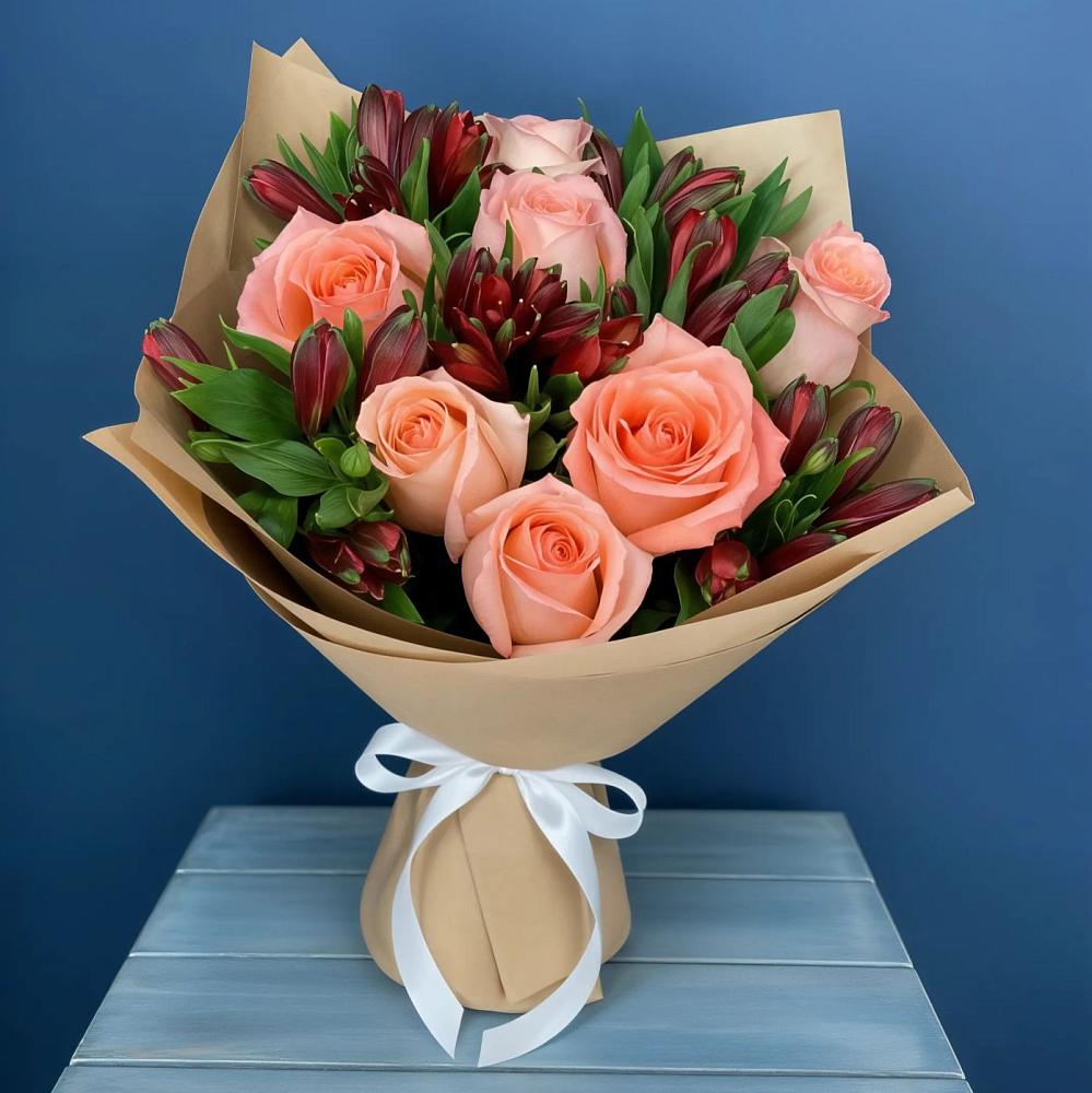 Букет цветов из: Розы и Альстромерии в Новый Уоян