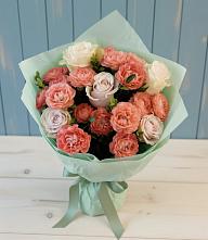 Букет цветов из:  Розы #REPLACE_PRED# Новый Уоян