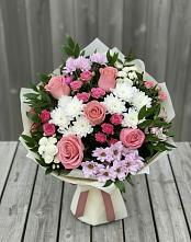 Букет цветов из:  Альстромерии, Гвоздики, Розы и Хризантемы в Новый Уоян