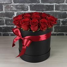 Цветочная композиция из Розы в шляпной коробке в Новый Уоян