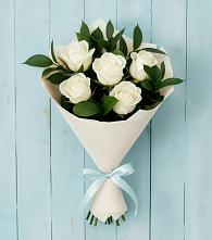 Букет цветов из:  Розы #REPLACE_PRED# Новый Уоян