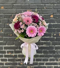 Букет цветов из:  Герберы и Хризантемы в Новый Уоян