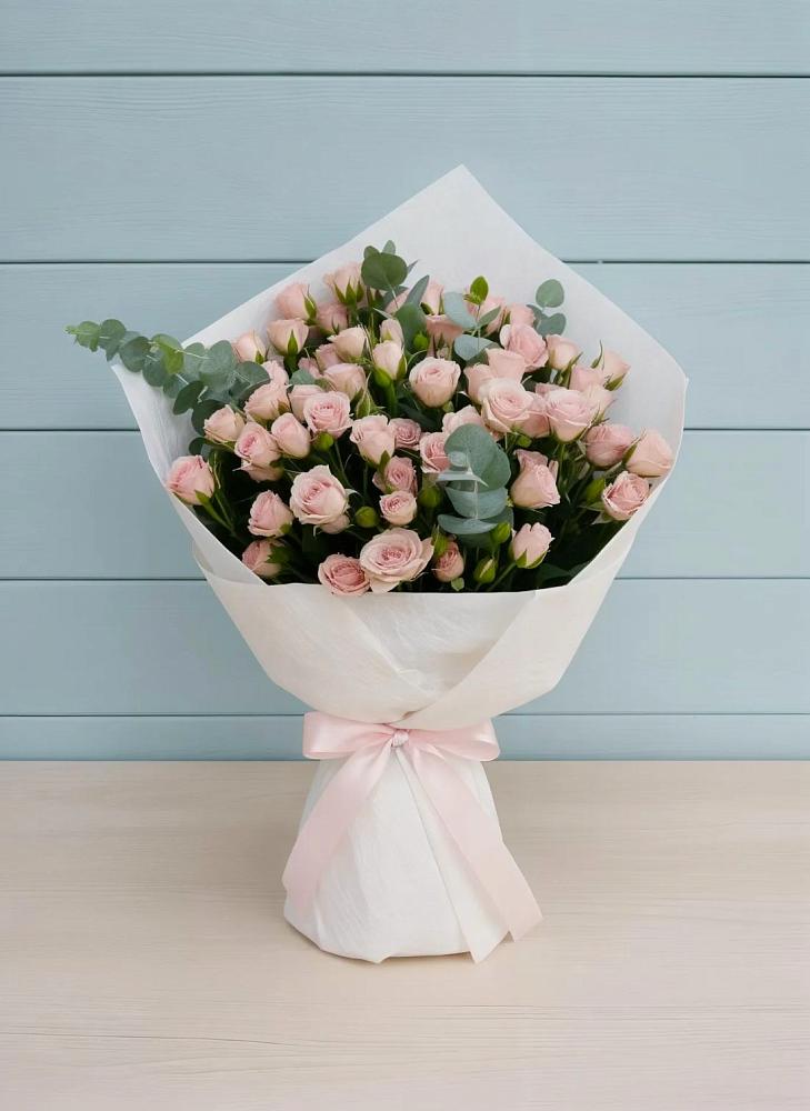 Букет цветов из: Розы в Новый Уоян