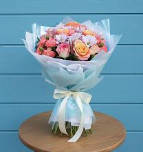 Букет цветов из:  Хризантемы и Розы в Новый Уоян