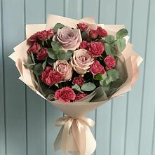 Букет цветов из:  Гвоздики и Розы в Новый Уоян