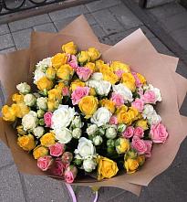 Букет цветов из:  Розы #REPLACE_PRED# Новый Уоян