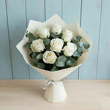 Букет Белые розы в Эвкалипте в Новый Уоян