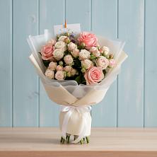 Букет цветов из:  Розы в Новый Уоян