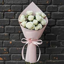 Букет цветов из:  Розы #REPLACE_PRED# Новый Уоян