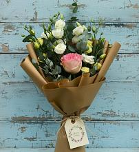 Букет цветов из:  Розы и Лизиантусы #REPLACE_PRED# Новый Уоян