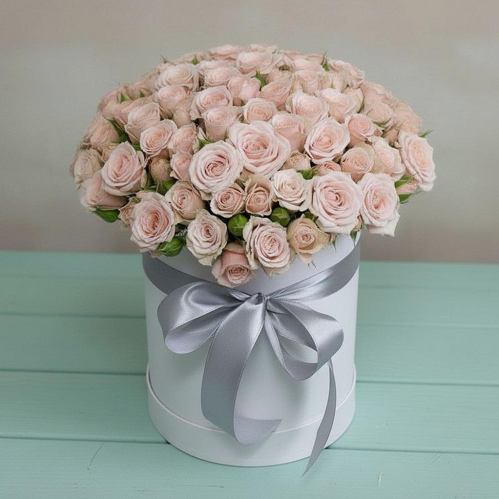 Цветочная композиция из Розы в шляпной коробке в Новый Уоян